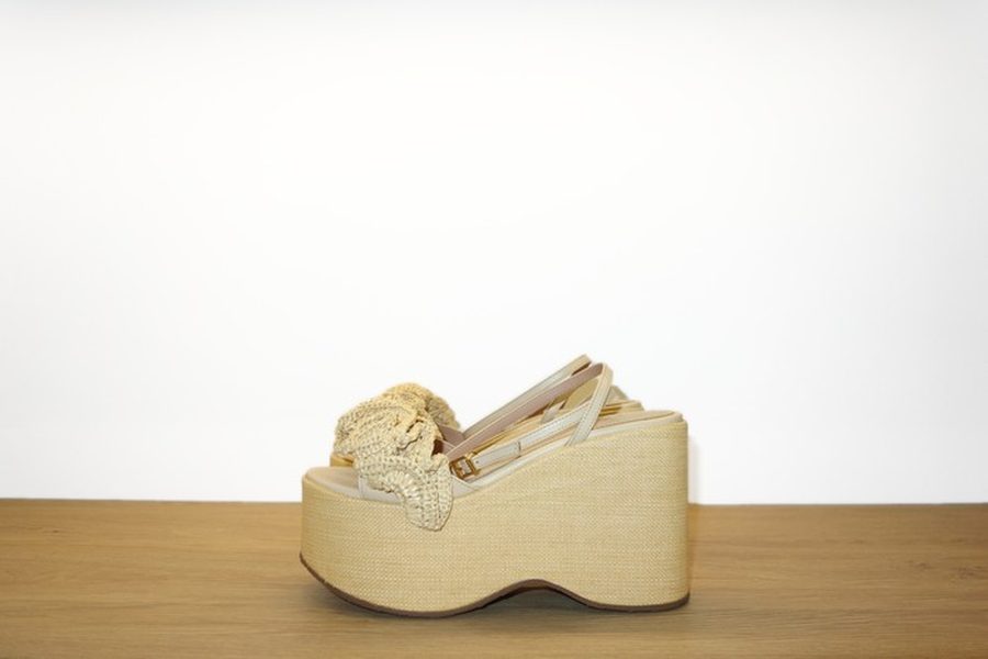 Sandalo con zeppa alta in rafia beige Schutz donna